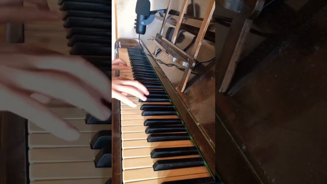 Pedal vs No pedal Another Love by Tom Odell on Piano. #music #piano #musician #pianocover #amazing смотреть онлайн