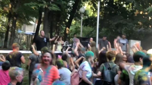 Фестиваль красок в Звенигороде 2018. смотреть онлайн