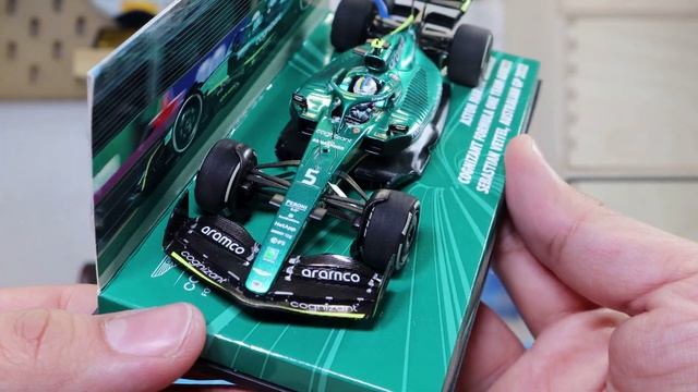 Minichamps 1:43 Sebastian Vettel AMR22 Aston Martin Austrian GP 2022