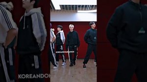 StrayKids
