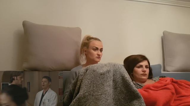 SUPERNATURAL - 5x08 "CHANGING CHANNELS" (PART 1) REACTION смотреть онлайн