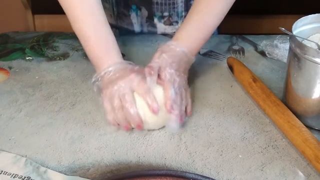 КРЫМСКИЕ ЧЕБУРЕКИ И ЯНТЫКИ по маминому рецепту . Очень хрустящие, сочные и слоистые. смотреть онлайн