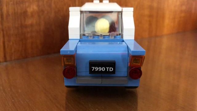 How I REBUILT LEGOS Ford Anglia Using The 2018/2020 Versions смотреть онлайн