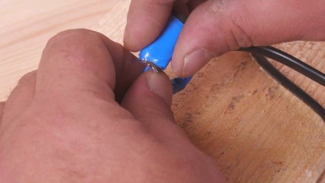 Замёрзла вода в пластиковой трубе в частном доме, показываю, как решить проблему своими руками смотреть онлайн