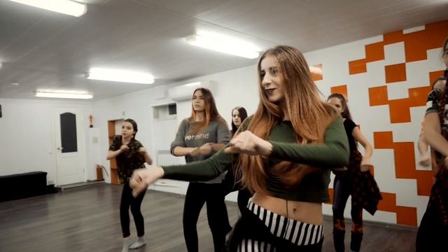 Уроки Джаз-фанка в Белгороде. Школа танцев Dance Life. Jazz-funk танец, обучение. Белгород смотреть онлайн