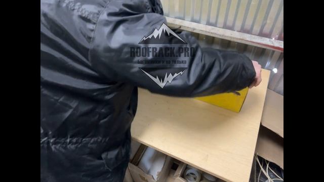 Доставка в г.Омск багажник на крышу авто Turtle Air1s