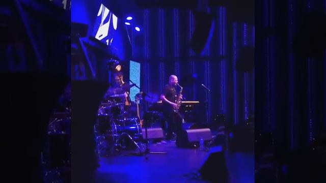 Saxophone solo Alex Han смотреть онлайн