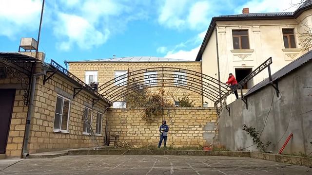 Процесс работы навеса, черепица поликарбонат.