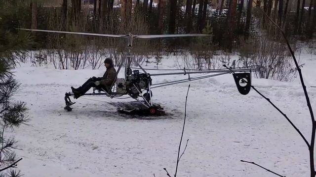 Самодельный вертолёт своими руками. Пробный запуск 2. Первое зависание. смотреть онлайн