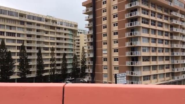 Как разводят мосты в Майами. Hallandale Beach. смотреть онлайн