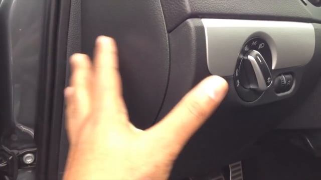 How to fix the 12V outlet / cigarette lighter in a Volkswagen смотреть онлайн