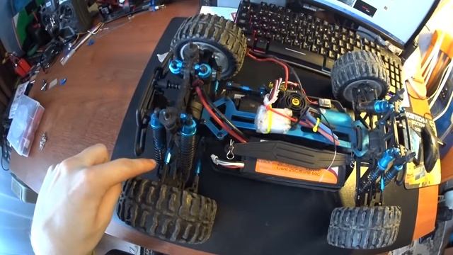 HSP  Brontosaurus  Vs  HSP XSTR 4WD... что из этого выбрать...? (бронтозавр)