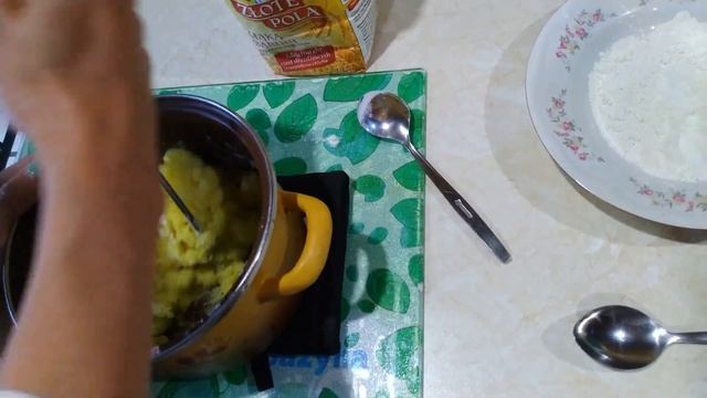 Вкуснятина из ничего. Из серии "Дешево и сердито". Potato pies with stuffing. смотреть онлайн