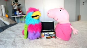 Телефоны из стаканов - Реальная Жизнь Свинки Пиги #38