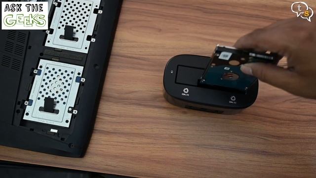 How to: What is an External Hard Drive Dock | Revive your Spare Hard Drives (ORICO Hard Drive Dock) смотреть онлайн