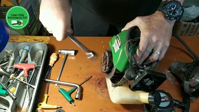 Как самостоятельно поменять сальники коленвала на мотокосе.