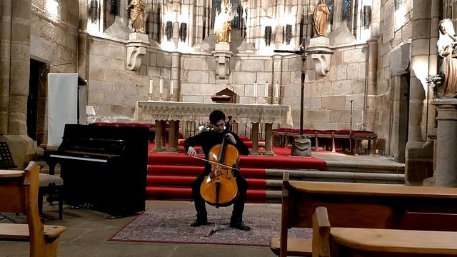 J.S.Bach -Suite n.2 violonchelo re menor - Preludio. Pedro Fernández смотреть онлайн