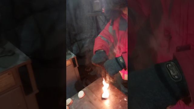 Зажигаем! #shorts #левша #дети #огонь #зажигаем смотреть онлайн