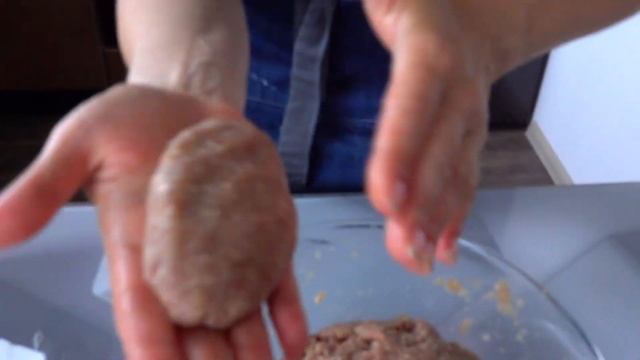 За уши не оттащишь//Самые СОЧНЫЕ Котлеты!! смотреть онлайн