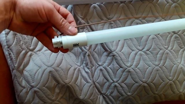 Делаем крепеж для лампы G13 на 220v 18w смотреть онлайн