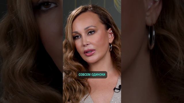 Кто СТРАДАЕТ от одиночества? / 🎁 Заберите три ПОДАРКА в приложении «Сфера» 👇 смотреть онлайн