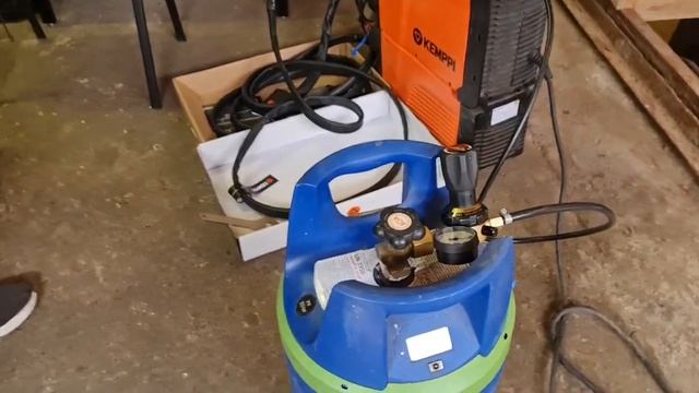 Композитный газовый балон. GAS MISON,аргон с азотом для TIG сварки,фирмы AGA. смотреть онлайн