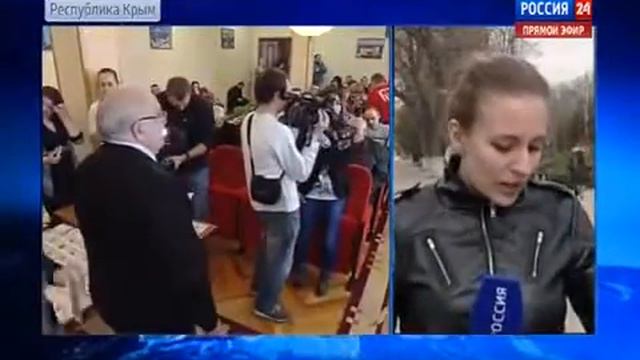 ЭКСКЛЮЗИВ Керчь получил первые 50 Российских паспортов! Началась выдача Российских паспортов в Крым смотреть онлайн