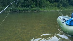 Горная река!!! Рыбалка на хариуса ! Сплав по реке Мрассу. Часть 1