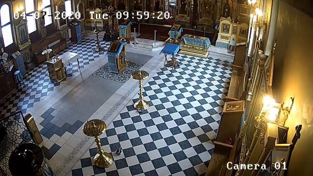 Божественная Литургия в храме Архангела Михаила близ Кутузовской избы смотреть онлайн