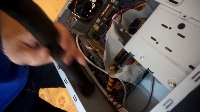 Чистка компьютера с использованием компрессора в Твери смотреть онлайн