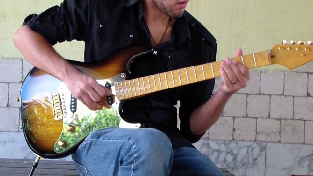 Mark Knopfler's Schecter Dream Machine Replica Sound Test #2 смотреть онлайн