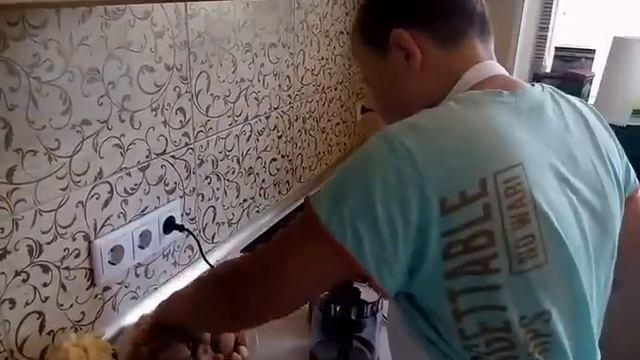 Куриный Кебаб в кабачке от Саши Козыря (Бати) смотреть онлайн