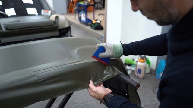 Porsche 911 Turbo - Оклейка в Hexis Military Green смотреть онлайн