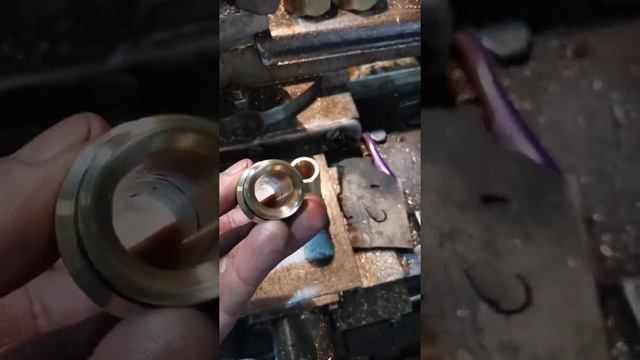 штуцера и гайки из латуни смотреть онлайн