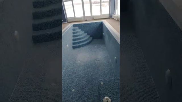 бассеин в частном доме 8м*3м*1.6м переливной смотреть онлайн