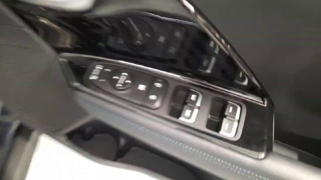 211T596 - 2021 Kia Niro eNiro Mid EV RefId: 375749 смотреть онлайн