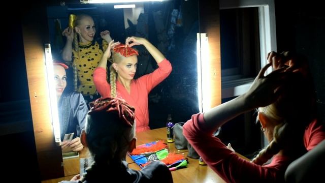 Жизнь за кулисами смотреть онлайн