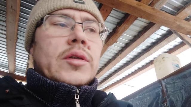 КАК И ЧЕМ КОРМИТЬ КРОЛИКОВ. КАК ПОИТЬ ЗИМОЙ смотреть онлайн