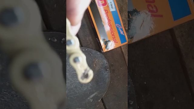 Поставил на мотоцикл не оригинальную цепь "DID" смотреть онлайн