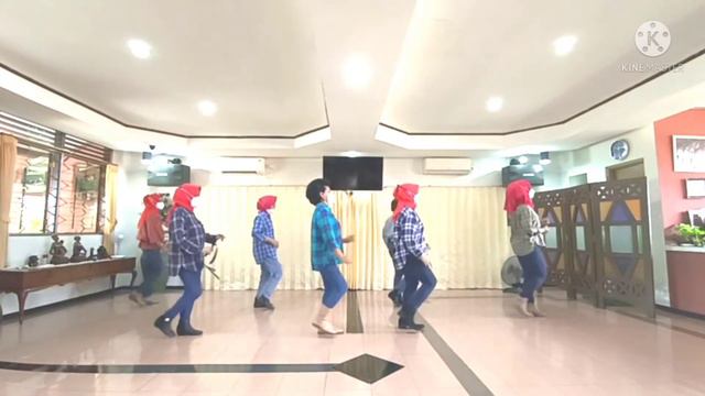 AA - Line Dance // Linda Scott // Beginner // Demo by Camelia смотреть онлайн