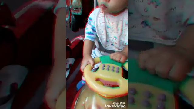 Baby Arjuna play the legends of odong odong, traditional kids game from Indonesia смотреть онлайн