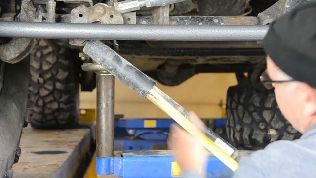 JK Steering Stabilizer Bracket Installation смотреть онлайн