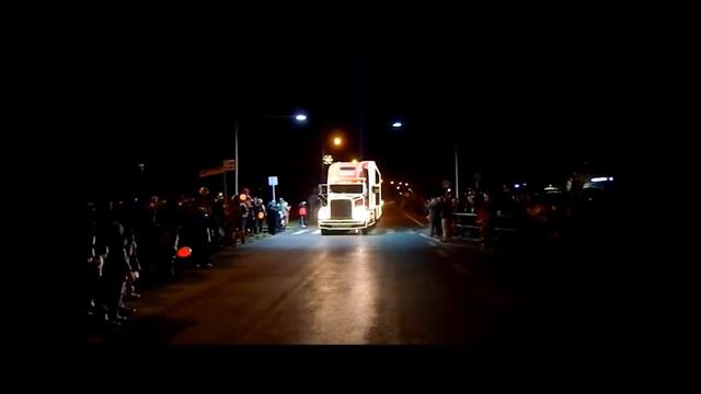 Санта-Клаус впервые приехал в Миловице смотреть онлайн