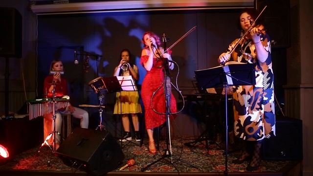 ДАРЬЯ ЛОВАТЬ.С ДОБРЫМ УТРОМ. АВТОРСКАЯ ПЕСНЯ. смотреть онлайн