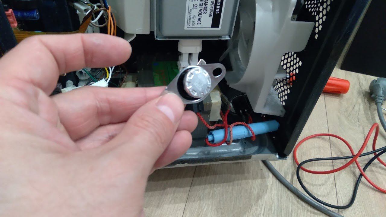 Показываю как проверить работоспособность датчика температуры микроволновой печи смотреть онлайн