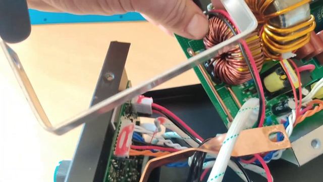 Обзор сварочного аппарата FoxWeld Varteg 180DUO-S и Master Tig 180P внутри смотреть онлайн