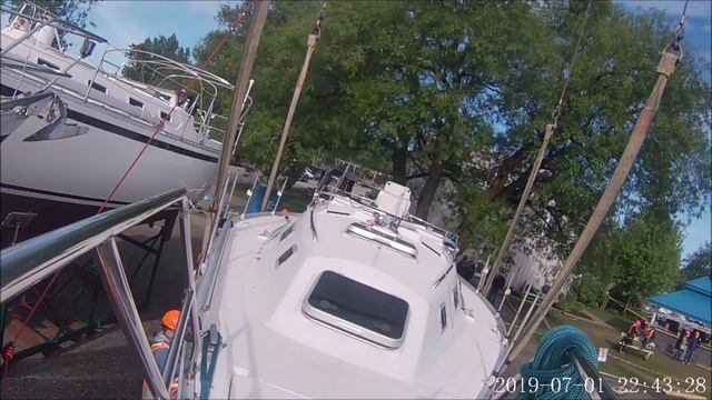 CS34 Still Time Launch 2020 from bow смотреть онлайн