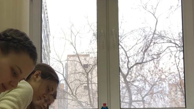 Летающие стулья смотреть онлайн