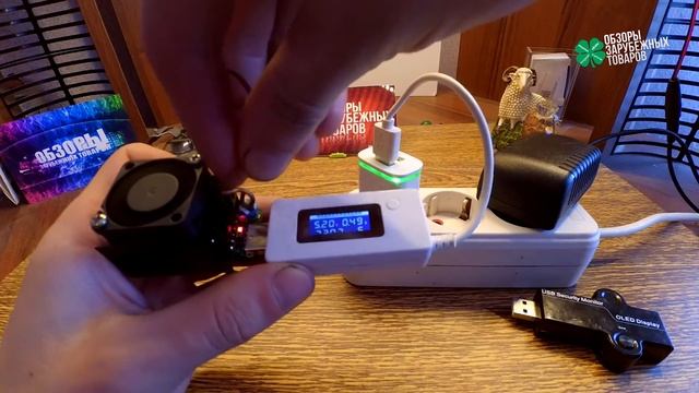 Дешевое зарядное на 2А из Китая [Aliexpress.com]