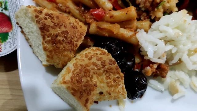 Наш вкусный завтрак на отдыхе в Стамбуле смотреть онлайн